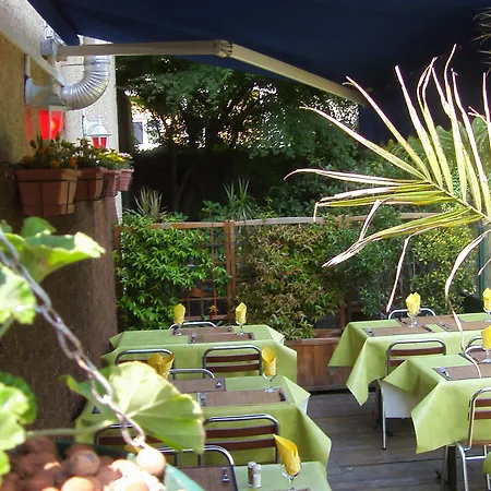 Ocean 2* Λούρδη