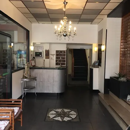 Ξενοδοχείο Ocean 2*