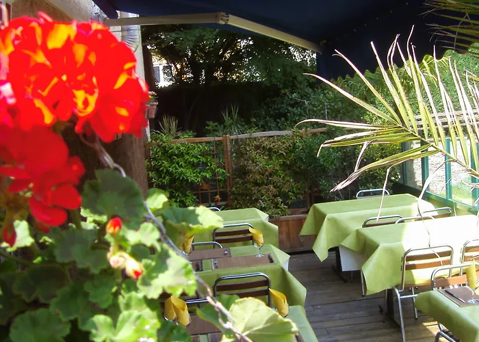 Ξενοδοχείο Ocean 2*